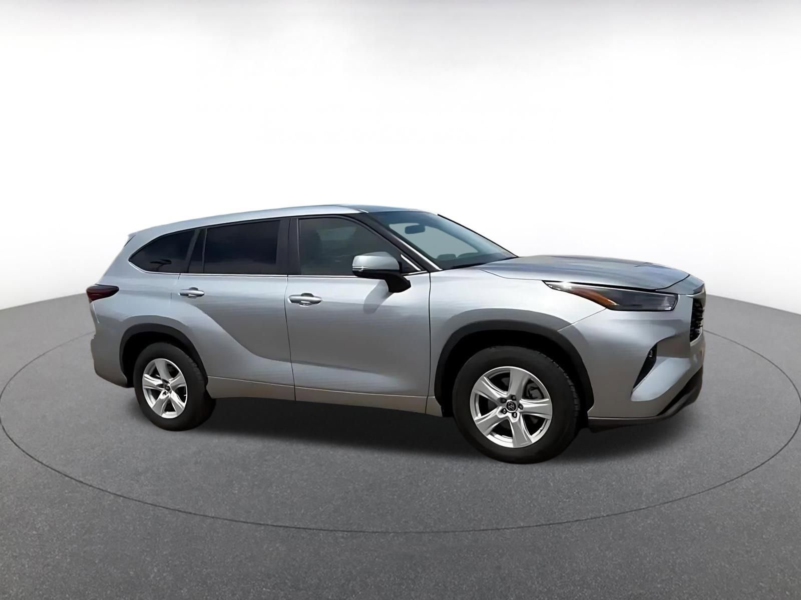 Thumbnail: 2025 Toyota Highlander - 2