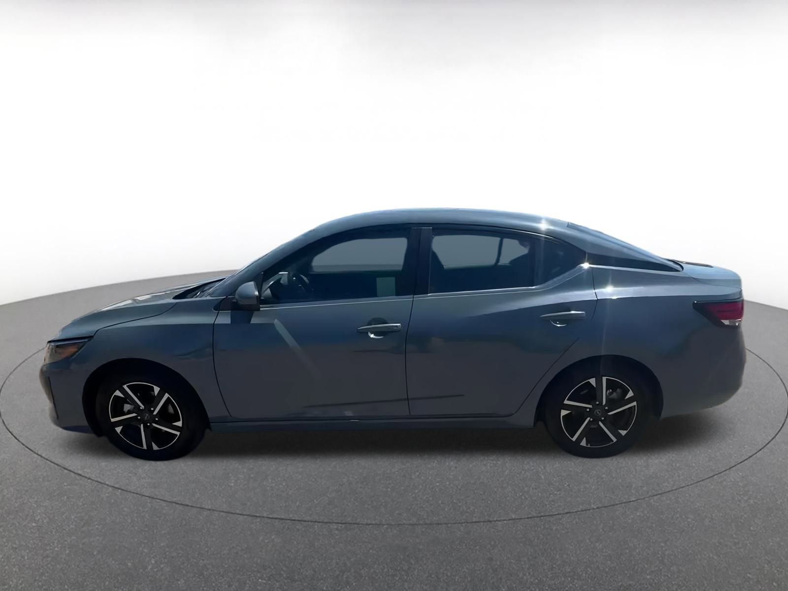 Thumbnail: 2024 Nissan Sentra - 9