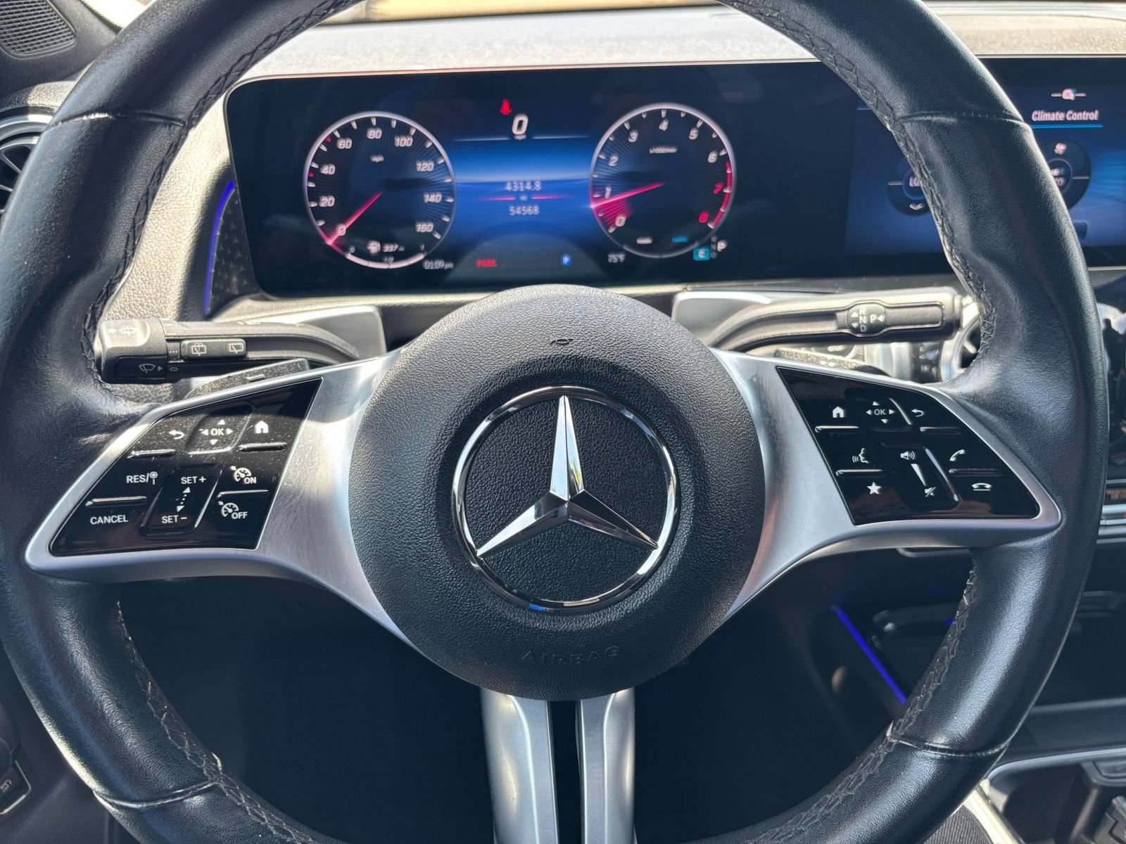 Thumbnail: 2024 Mercedes-Benz GLB - 24
