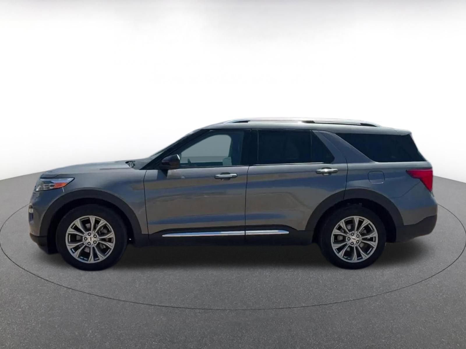Thumbnail: 2023 Ford Explorer - 9