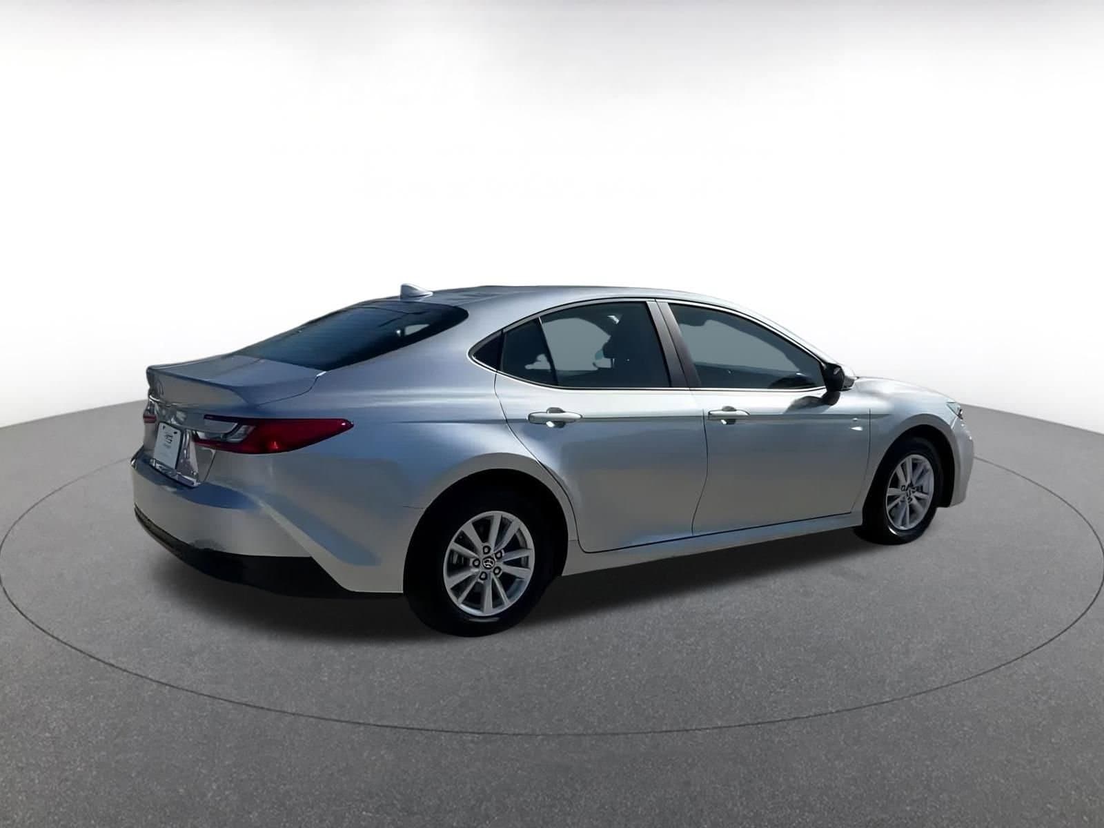 Thumbnail: 2025 Toyota Camry - 15