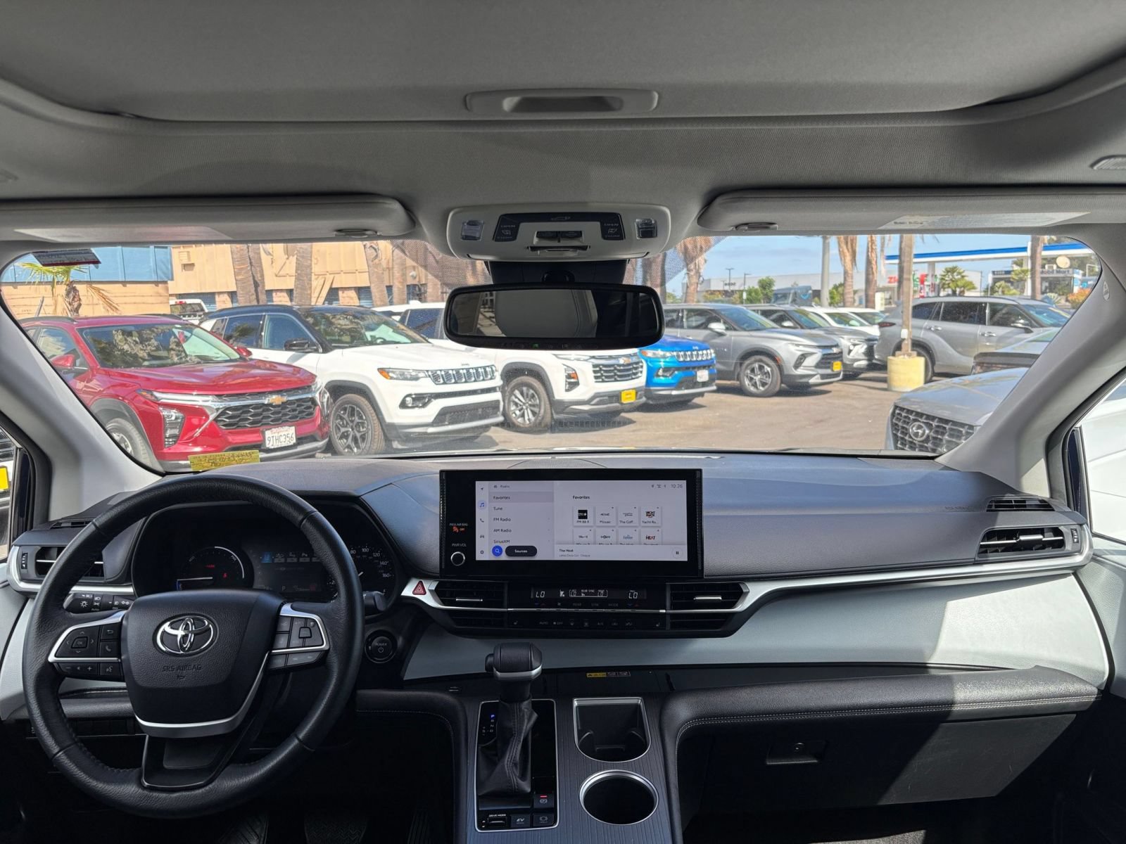 Thumbnail: 2025 Toyota Sienna - 35