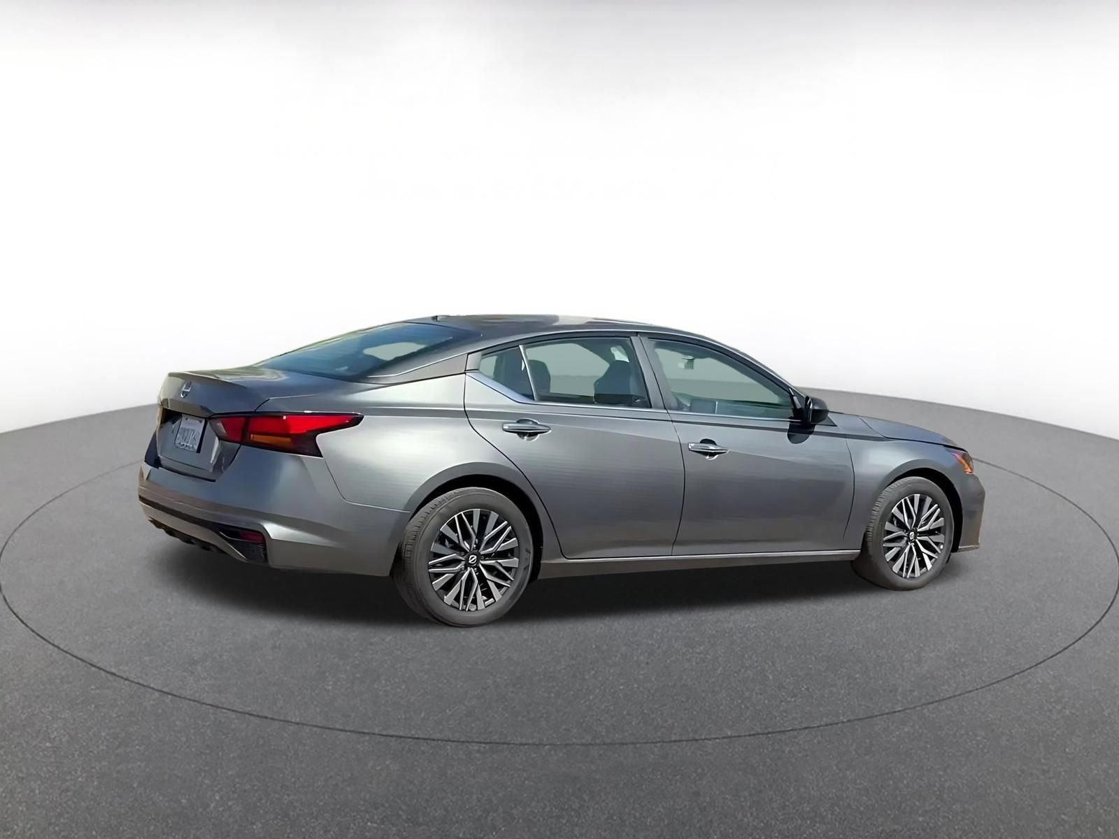 Thumbnail: 2025 Nissan Altima - 15