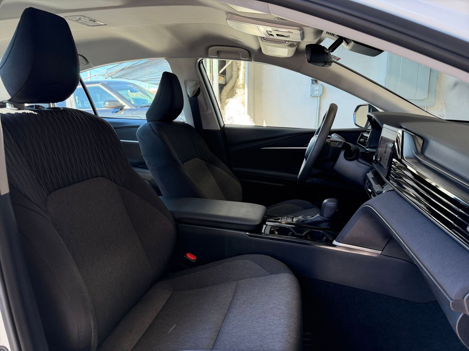 Thumbnail: 2025 Toyota Camry - 35