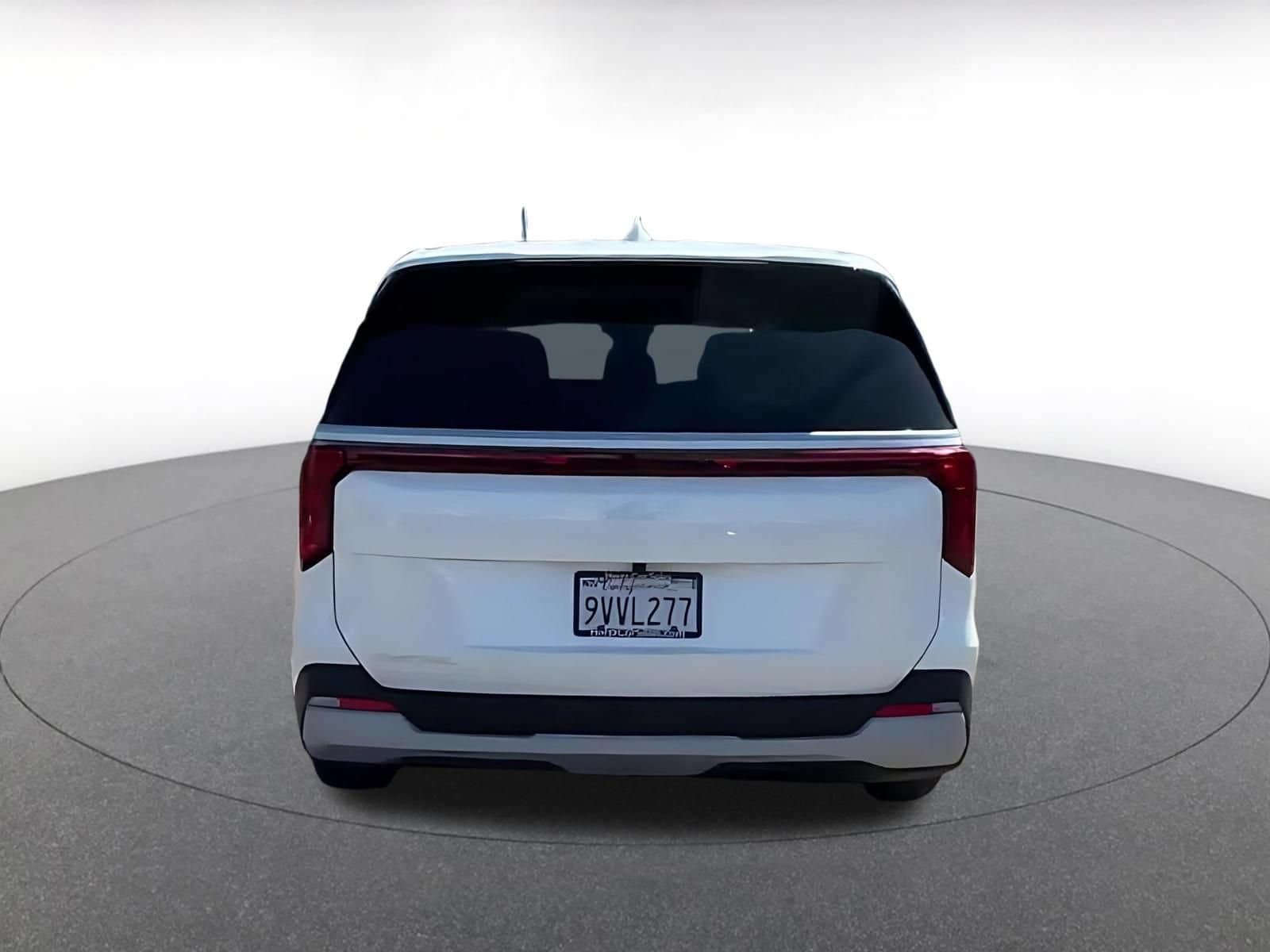 Thumbnail: 2026 Kia Carnival - 11