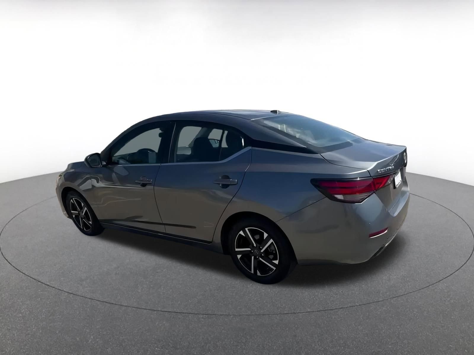 Thumbnail: 2024 Nissan Sentra - 10
