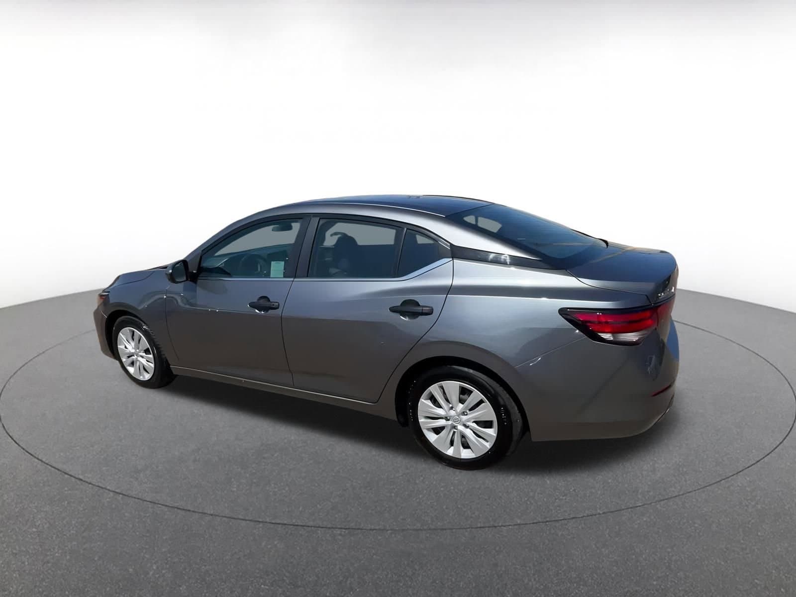 Thumbnail: 2024 Nissan Sentra - 10