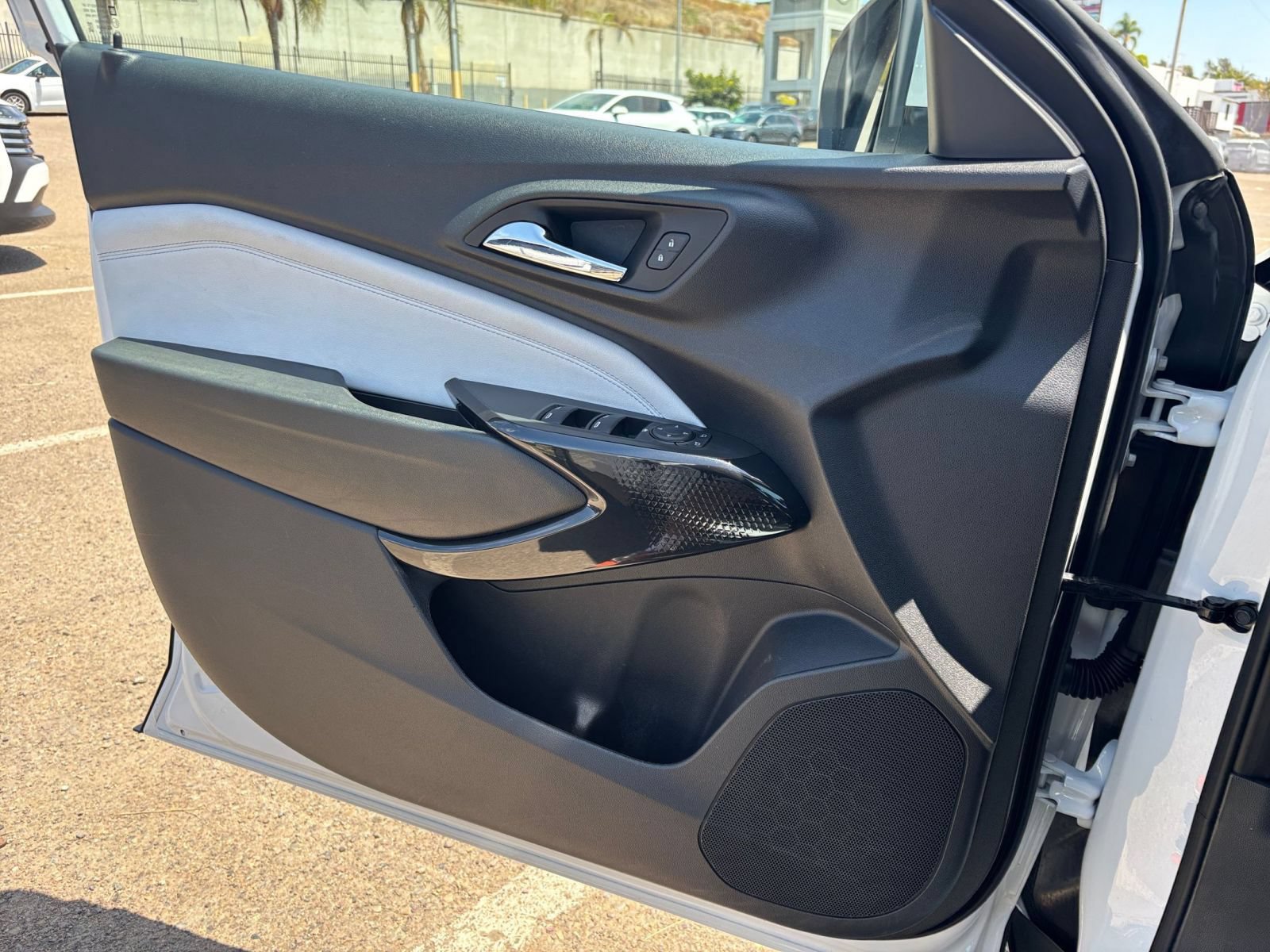 Thumbnail: 2025 Chevrolet Trax - 15
