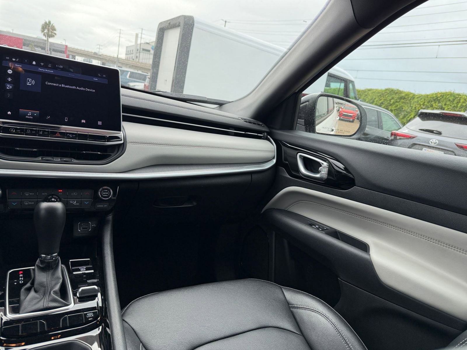 Thumbnail: 2025 Jeep Compass - 35