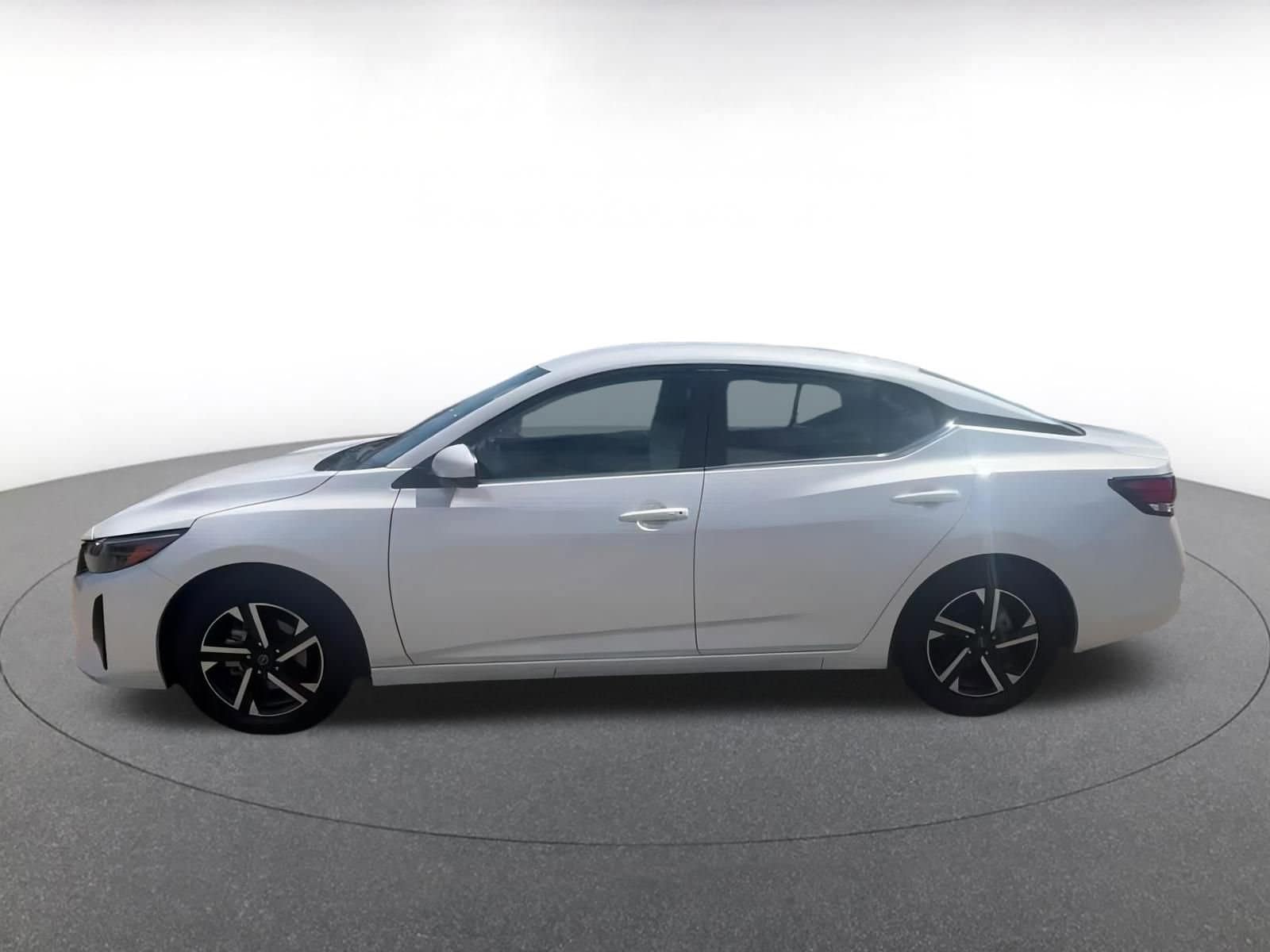 Thumbnail: 2024 Nissan Sentra - 9