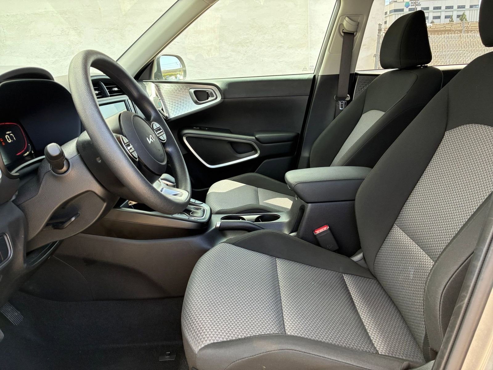 Thumbnail: 2025 Kia Soul - 24