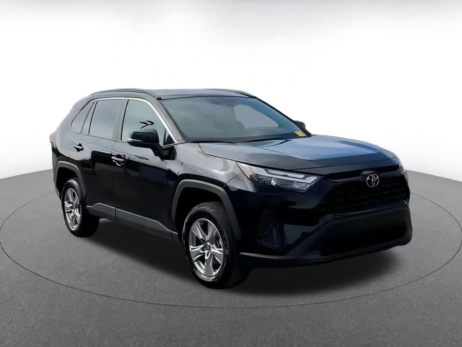 Thumbnail: 2025 Toyota RAV4 - 3