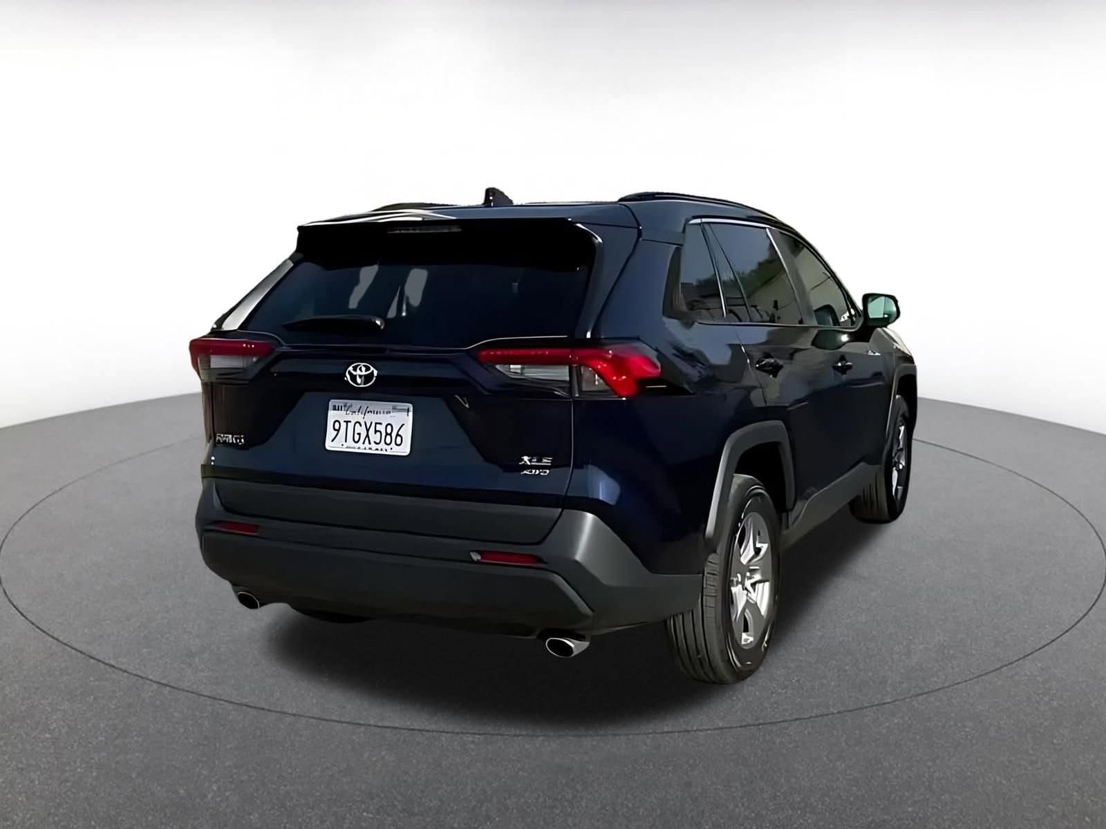 Thumbnail: 2025 Toyota RAV4 - 12