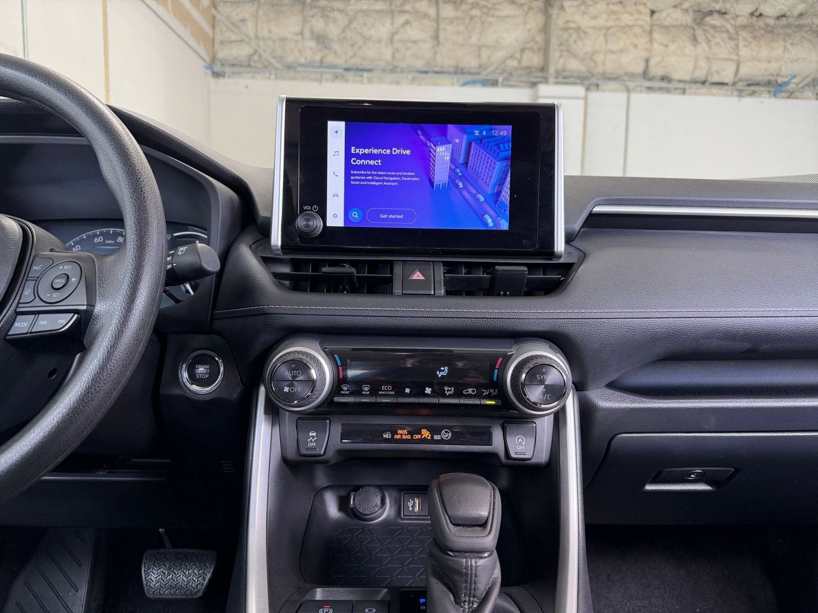 Thumbnail: 2025 Toyota RAV4 - 17