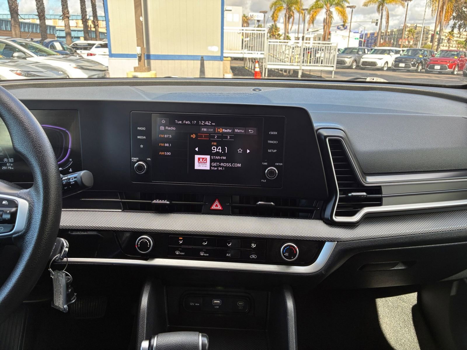 Thumbnail: 2025 Kia Sportage - 17