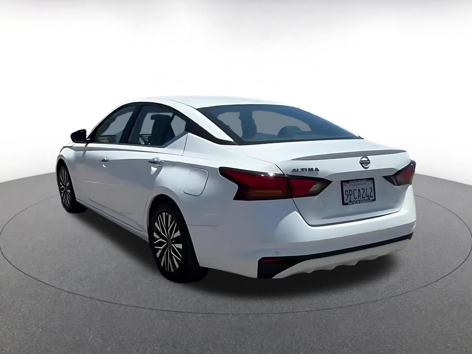 Thumbnail: 2025 Nissan Altima - 11