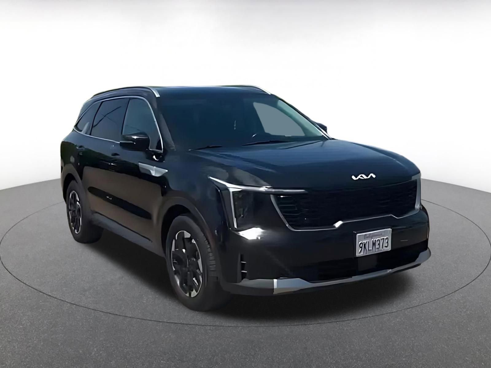 Thumbnail: 2024 Kia Sorento - 3