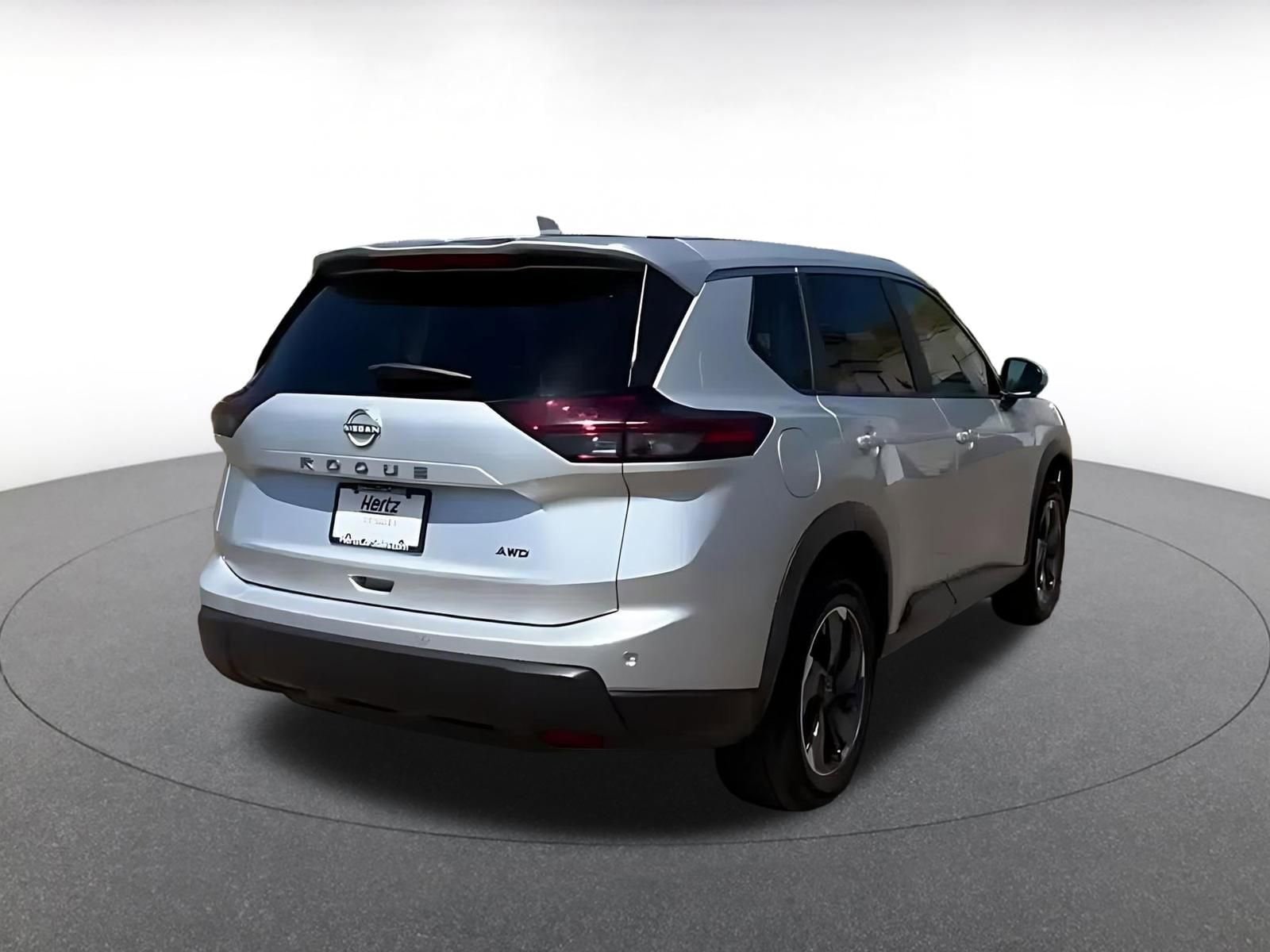 Thumbnail: 2025 Nissan Rogue - 15