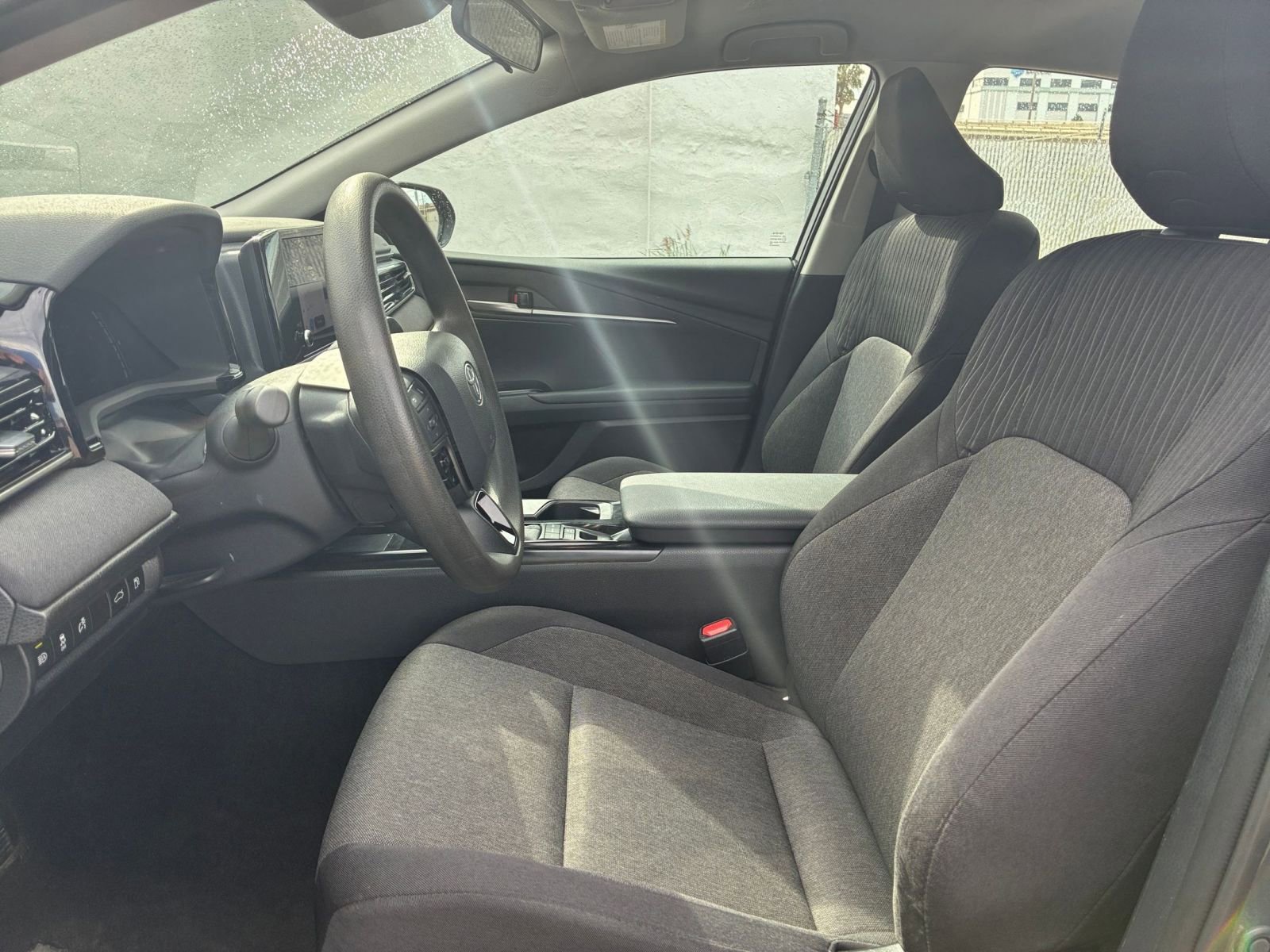 Thumbnail: 2025 Toyota Camry - 25