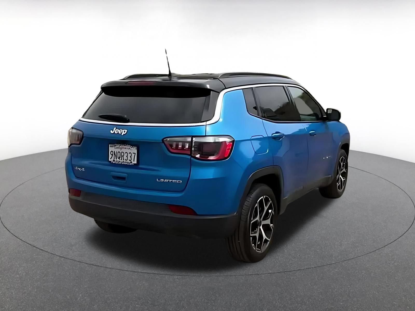 Thumbnail: 2025 Jeep Compass - 14
