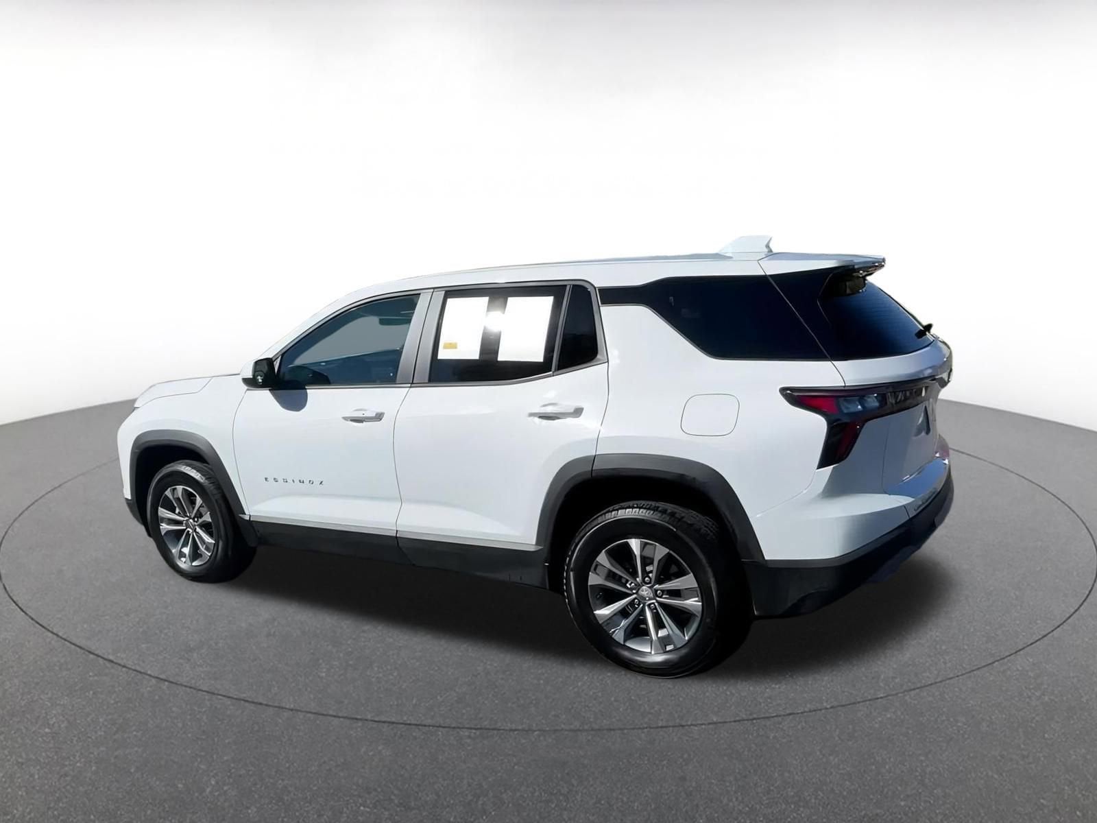 Thumbnail: 2025 Chevrolet Equinox - 10