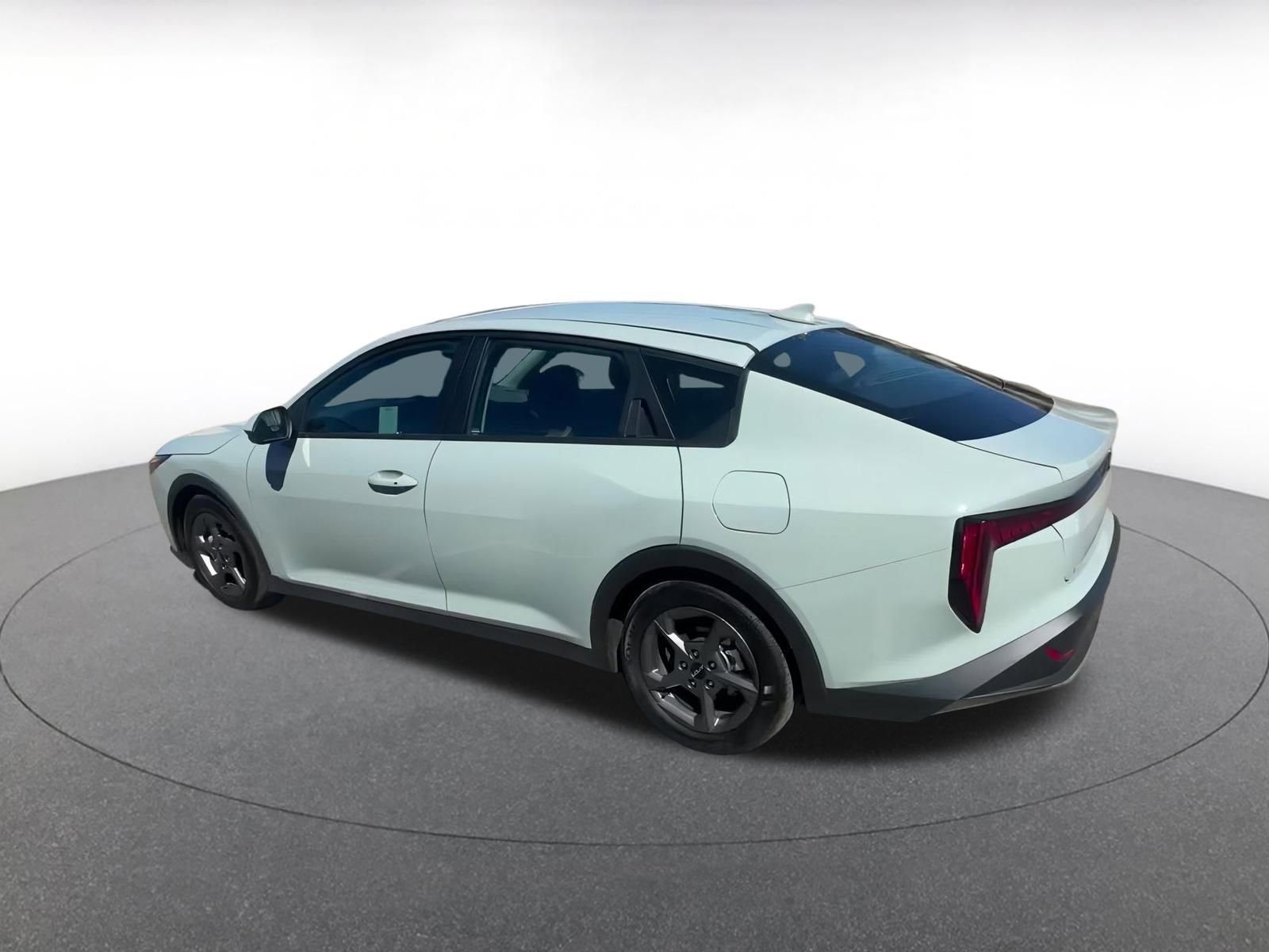 Thumbnail: 2025 Kia K4 - 10