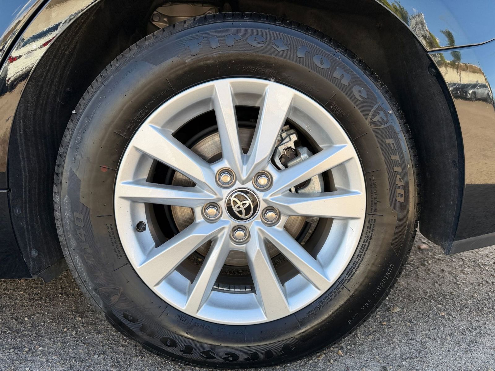 Thumbnail: 2025 Toyota Camry - 29