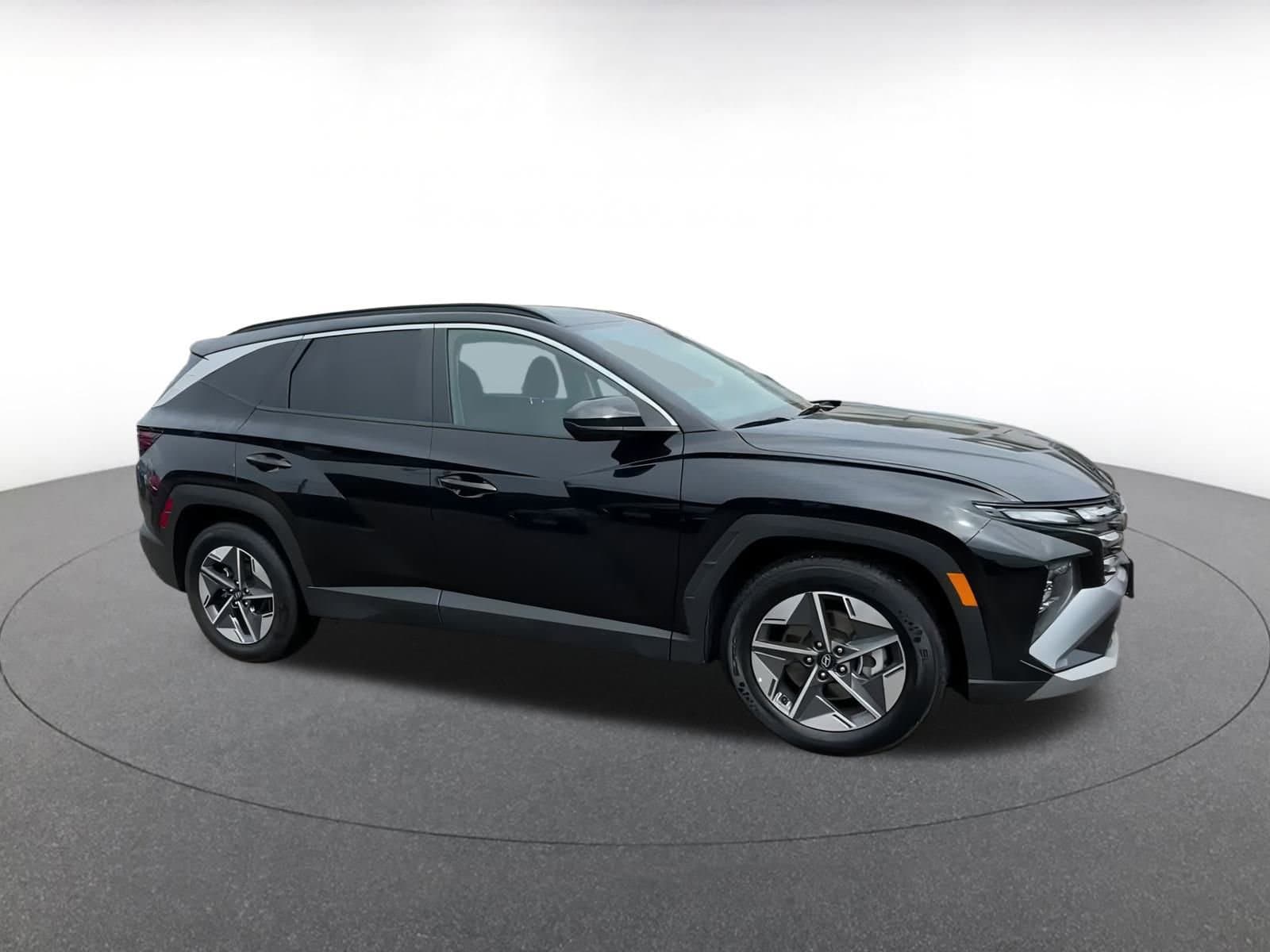 Thumbnail: 2025 Hyundai Tucson - 2