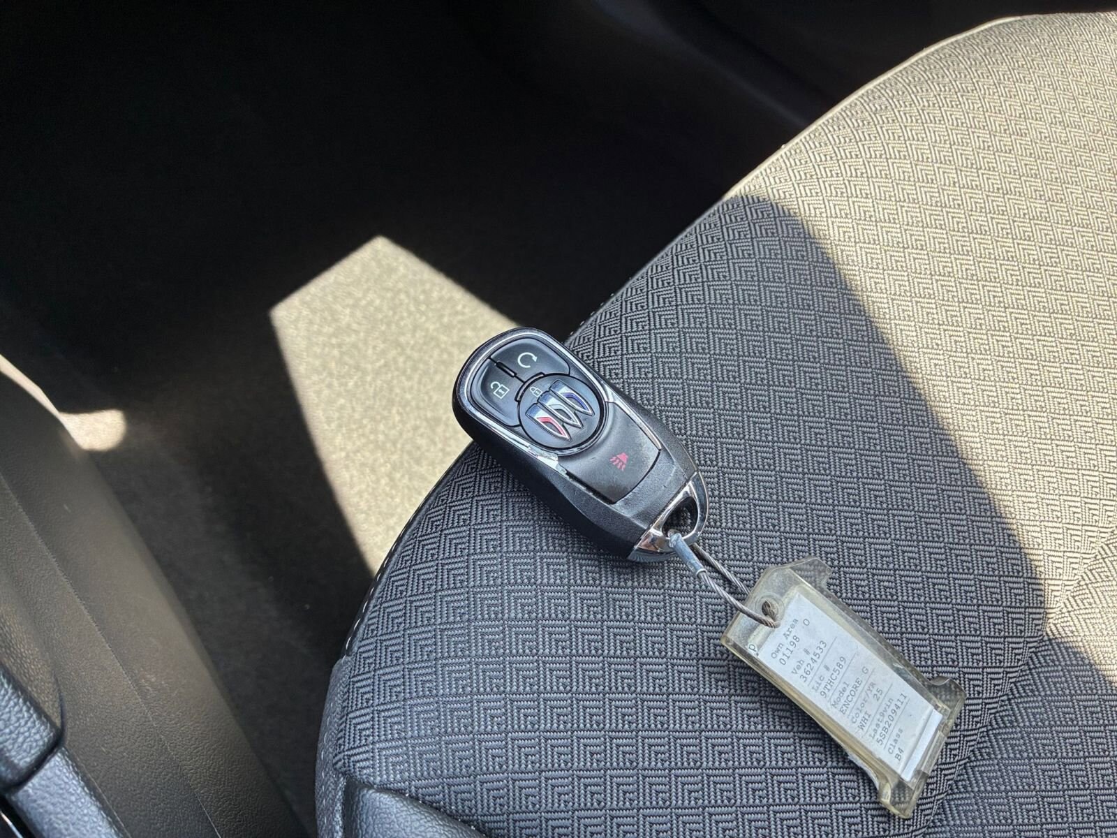 Thumbnail: 2025 Buick Encore GX - 21