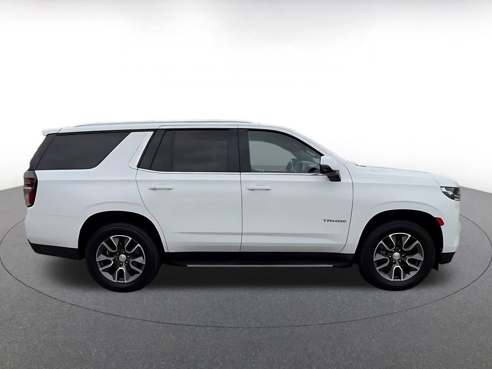 Thumbnail: 2023 Chevrolet Tahoe - 16