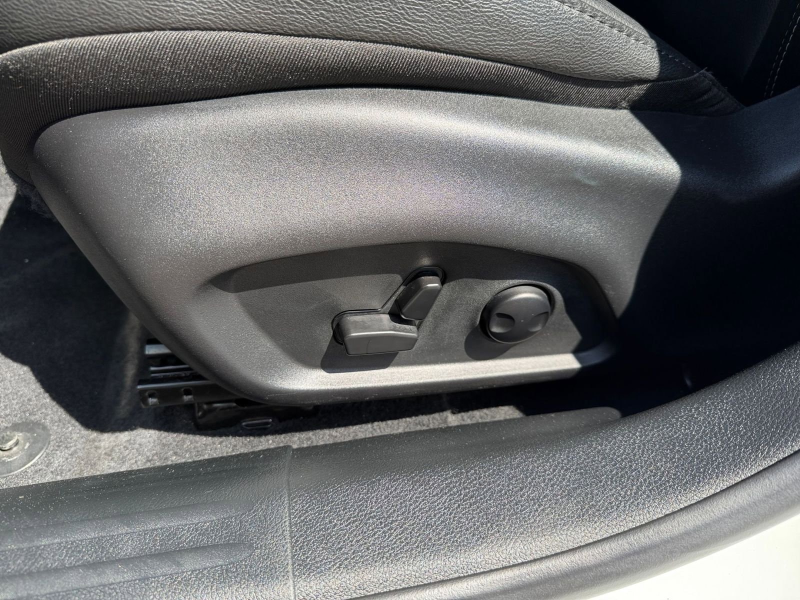 Thumbnail: 2025 Jeep Compass - 23