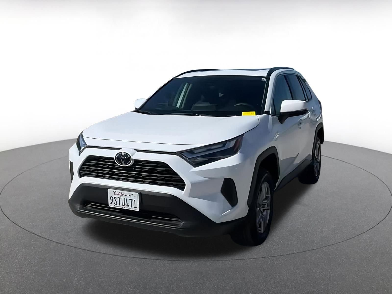 Thumbnail: 2025 Toyota RAV4 - 4