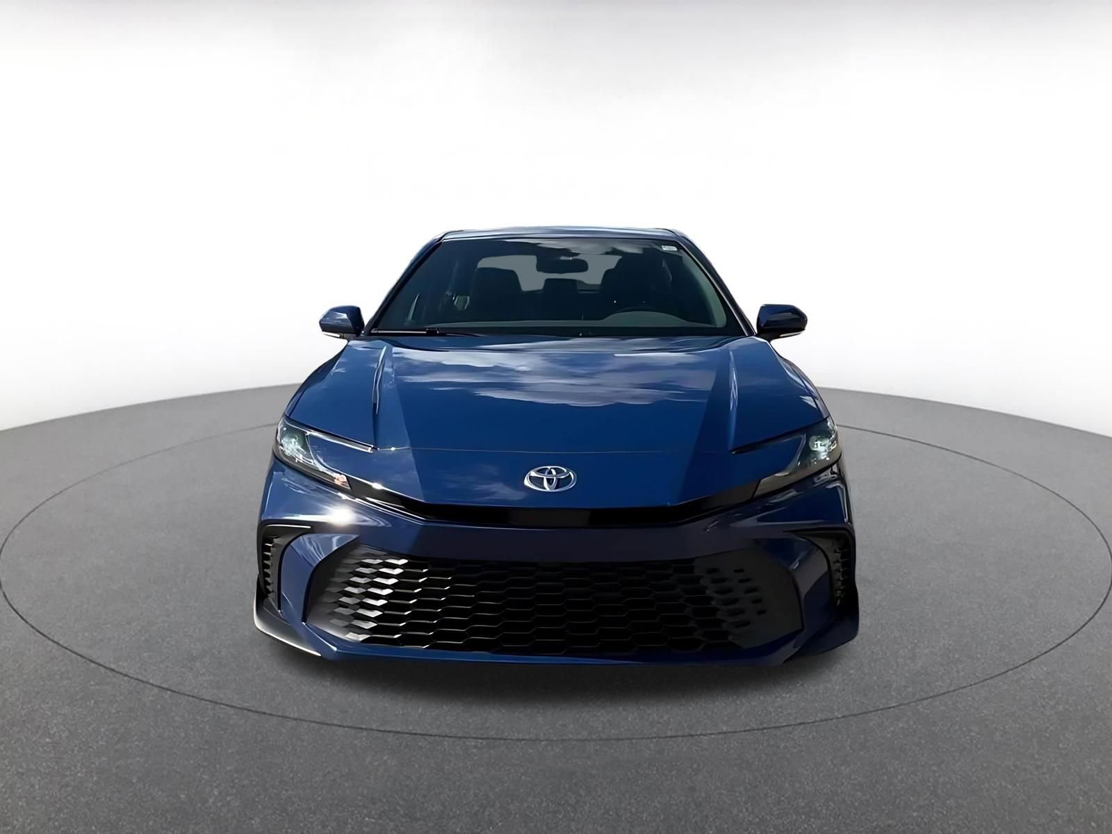 Thumbnail: 2025 Toyota Camry - 4