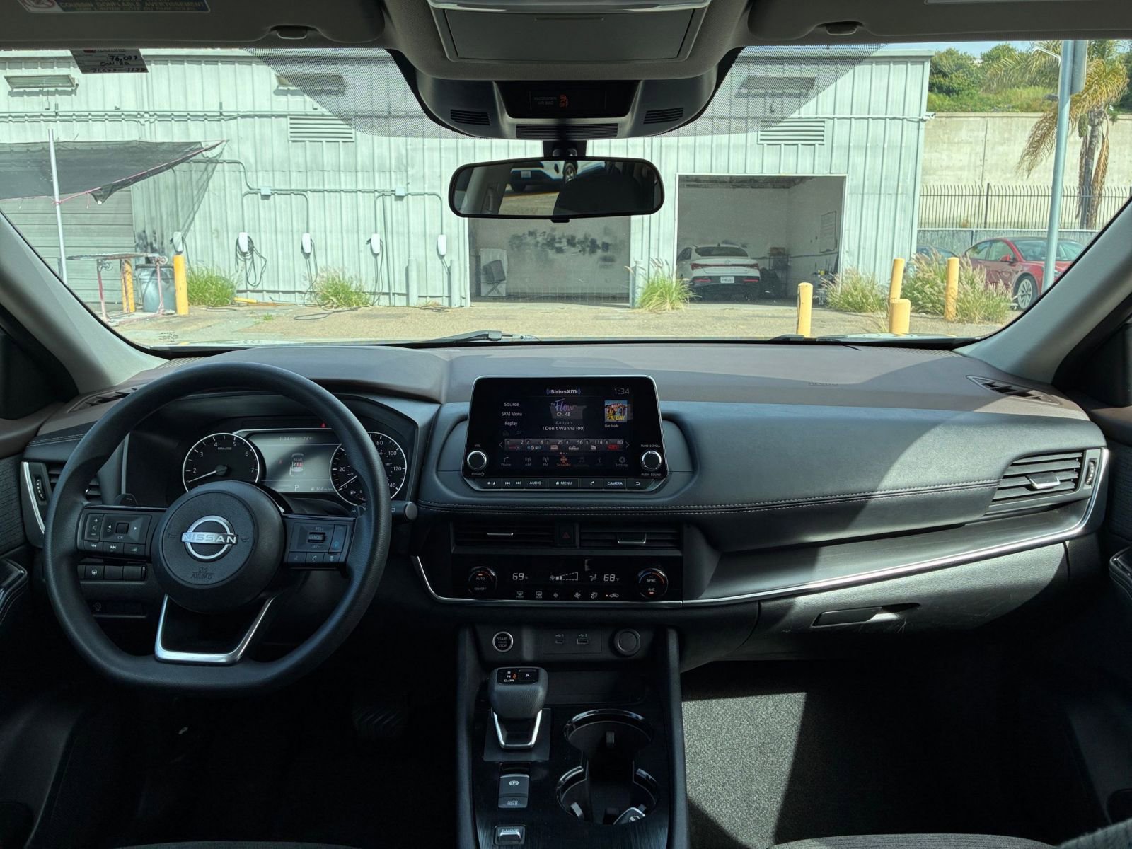 Thumbnail: 2023 Nissan Rogue - 34