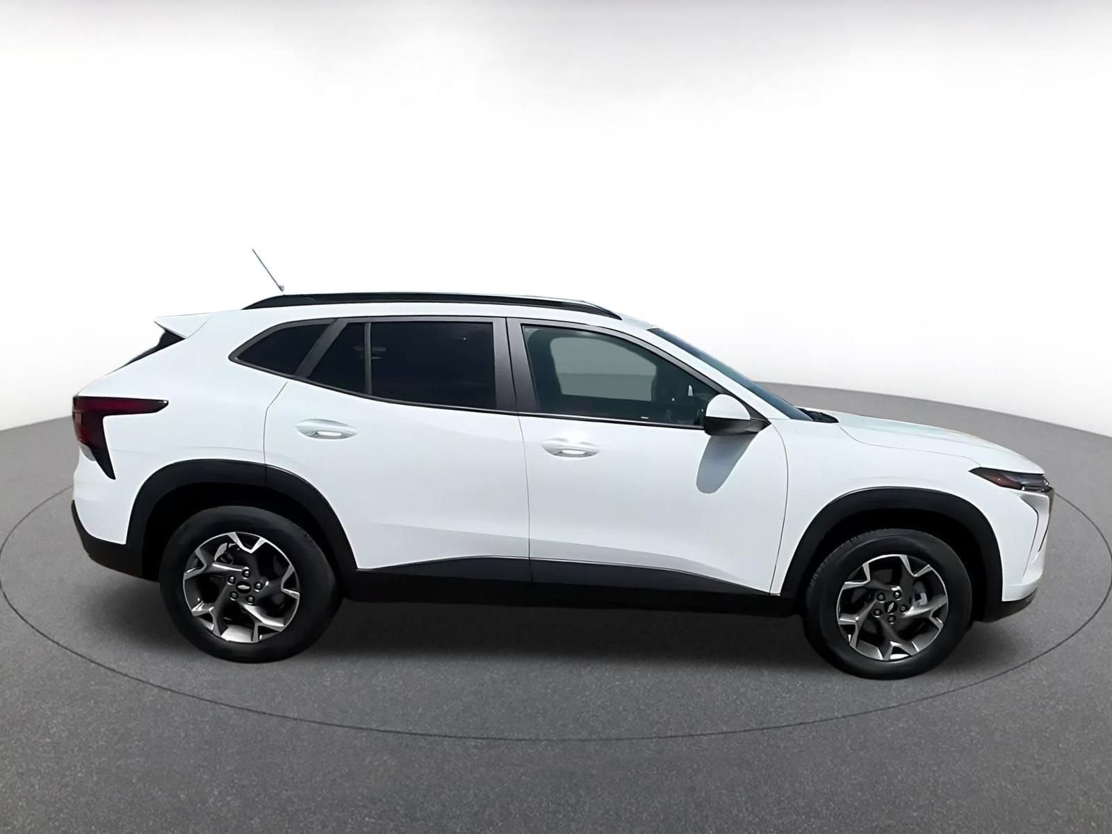 Thumbnail: 2025 Chevrolet Trax - 15
