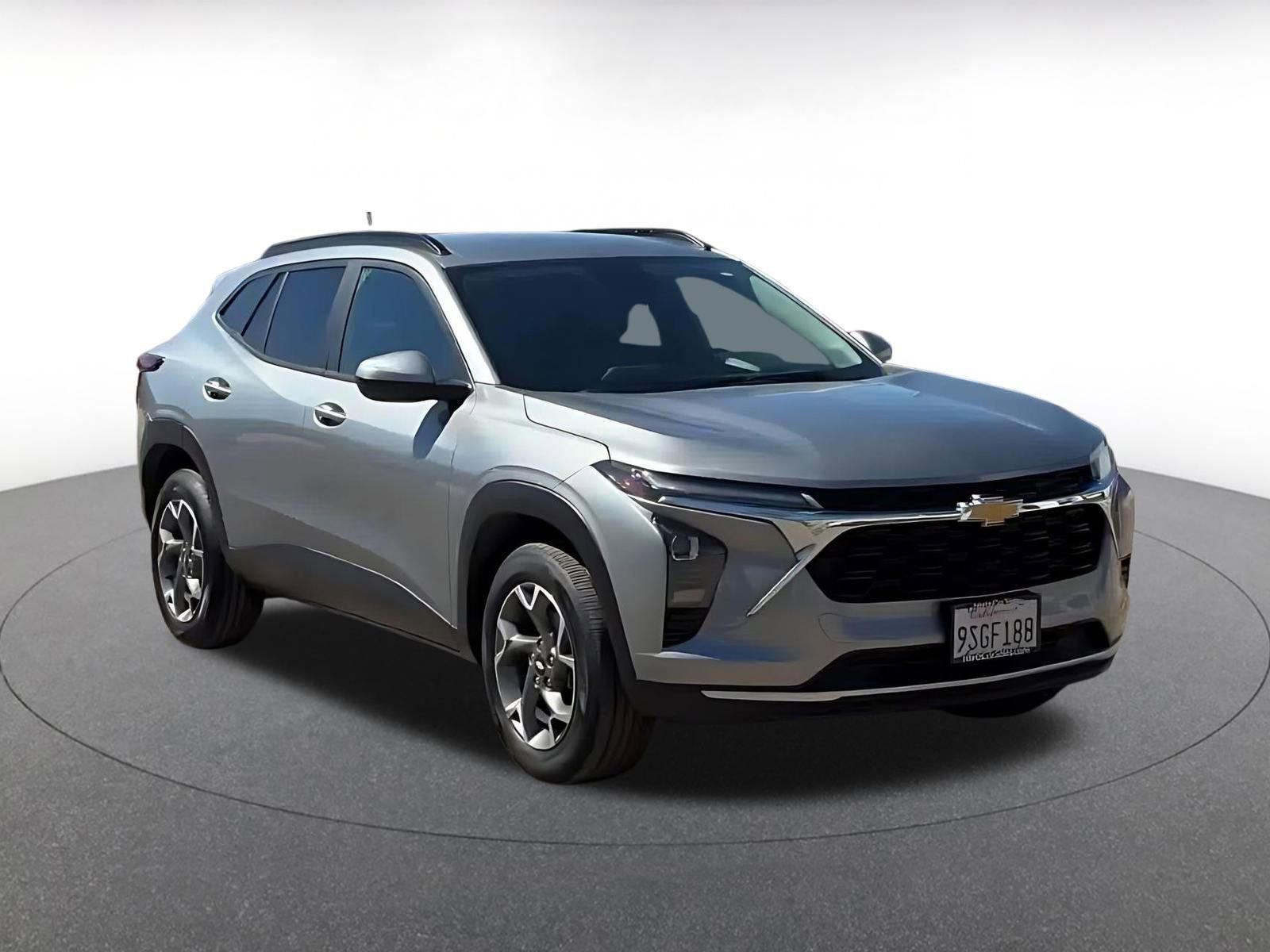 Thumbnail: 2025 Chevrolet Trax - 3