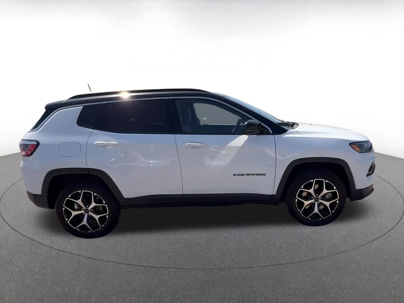 Thumbnail: 2025 Jeep Compass - 16