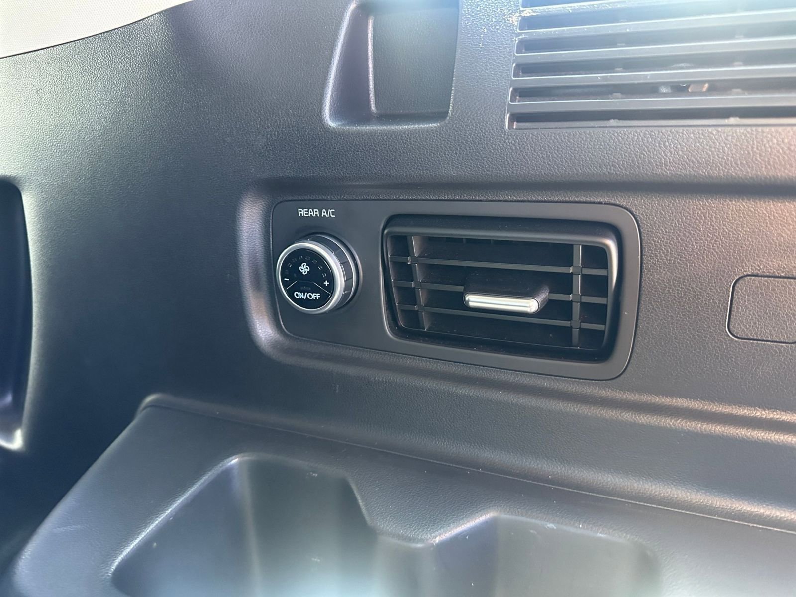 Thumbnail: 2025 Hyundai Santa Fe - 24