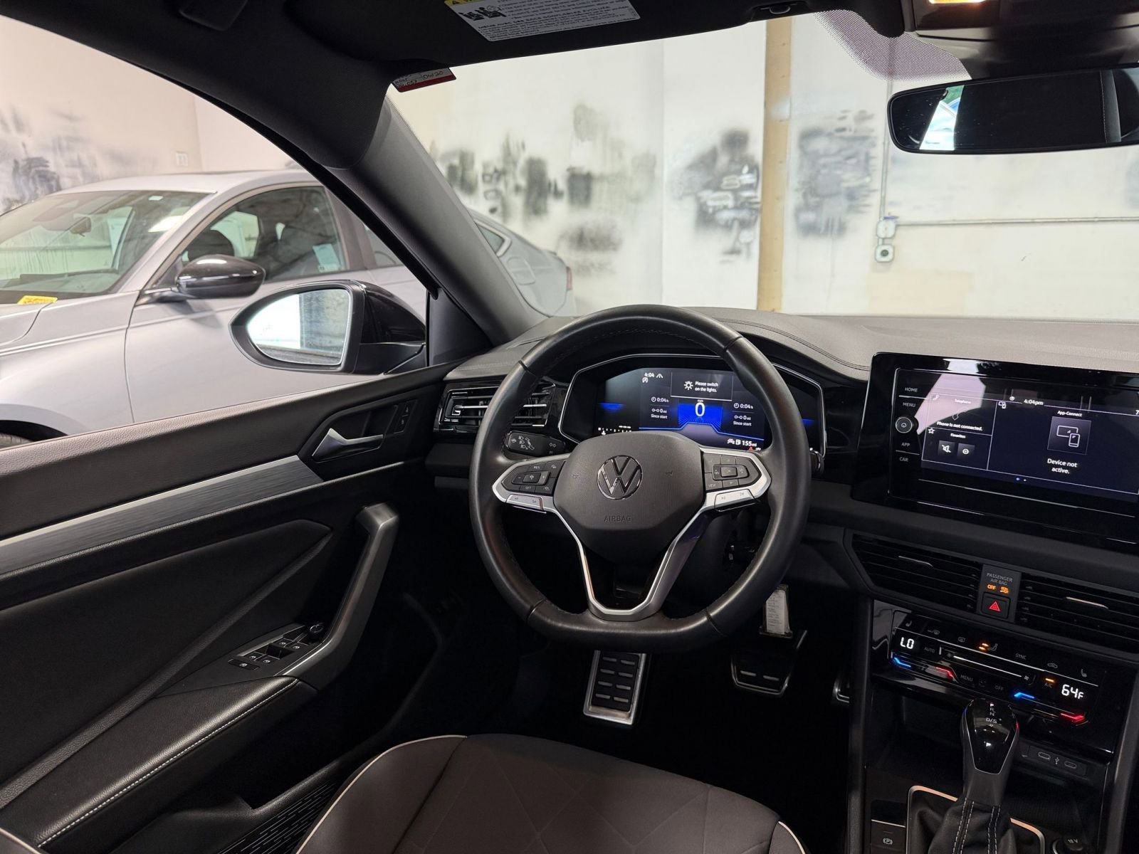 Thumbnail: 2025 Volkswagen Jetta - 32