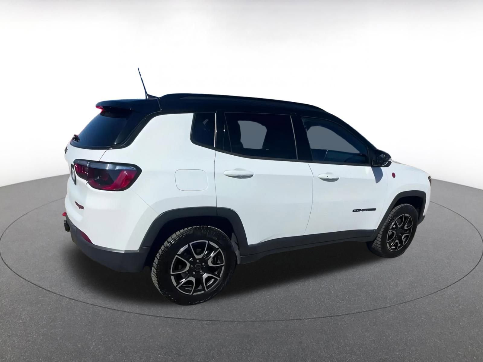 Thumbnail: 2025 Jeep Compass - 14