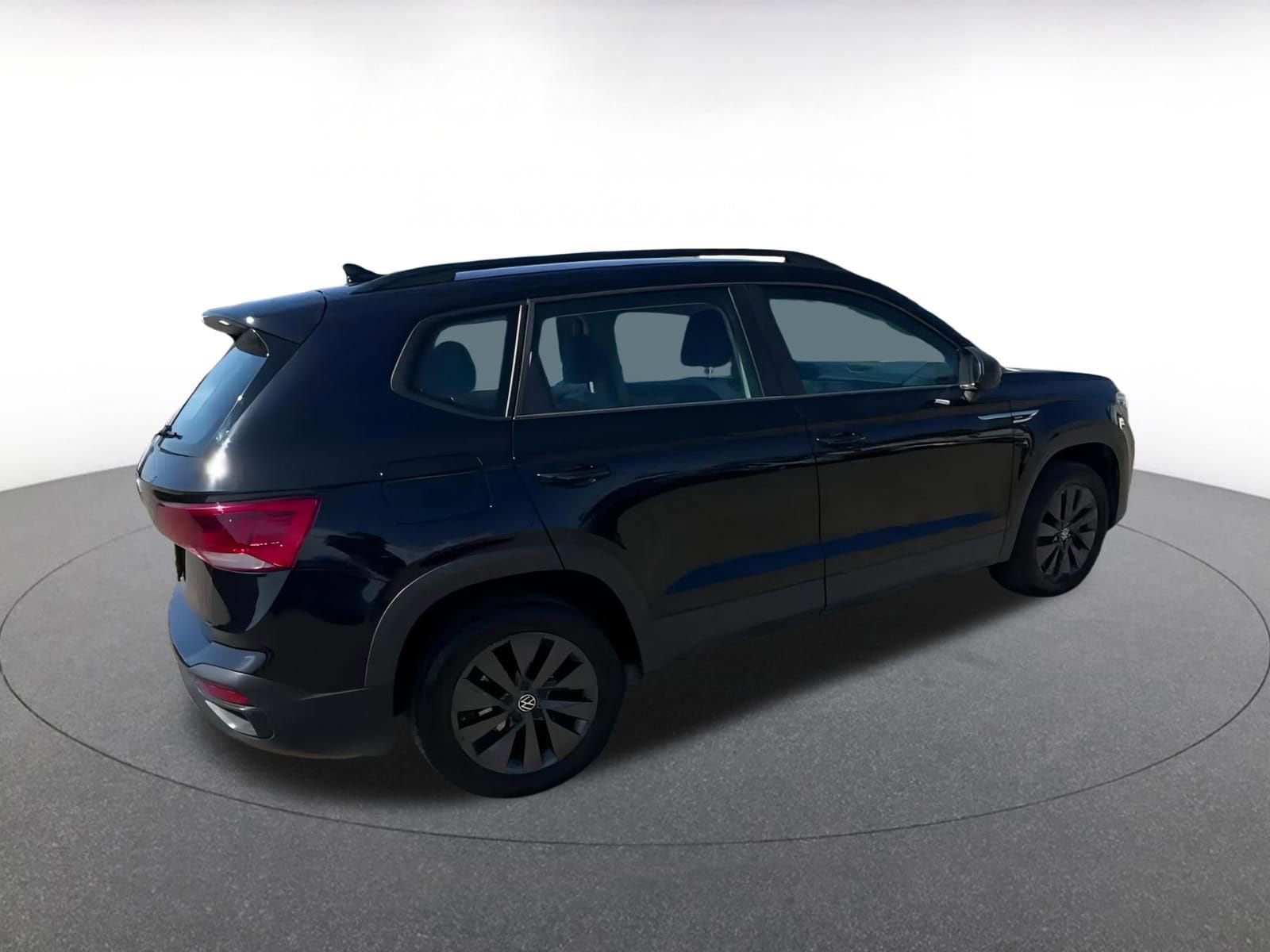 Thumbnail: 2024 Volkswagen Taos - 15