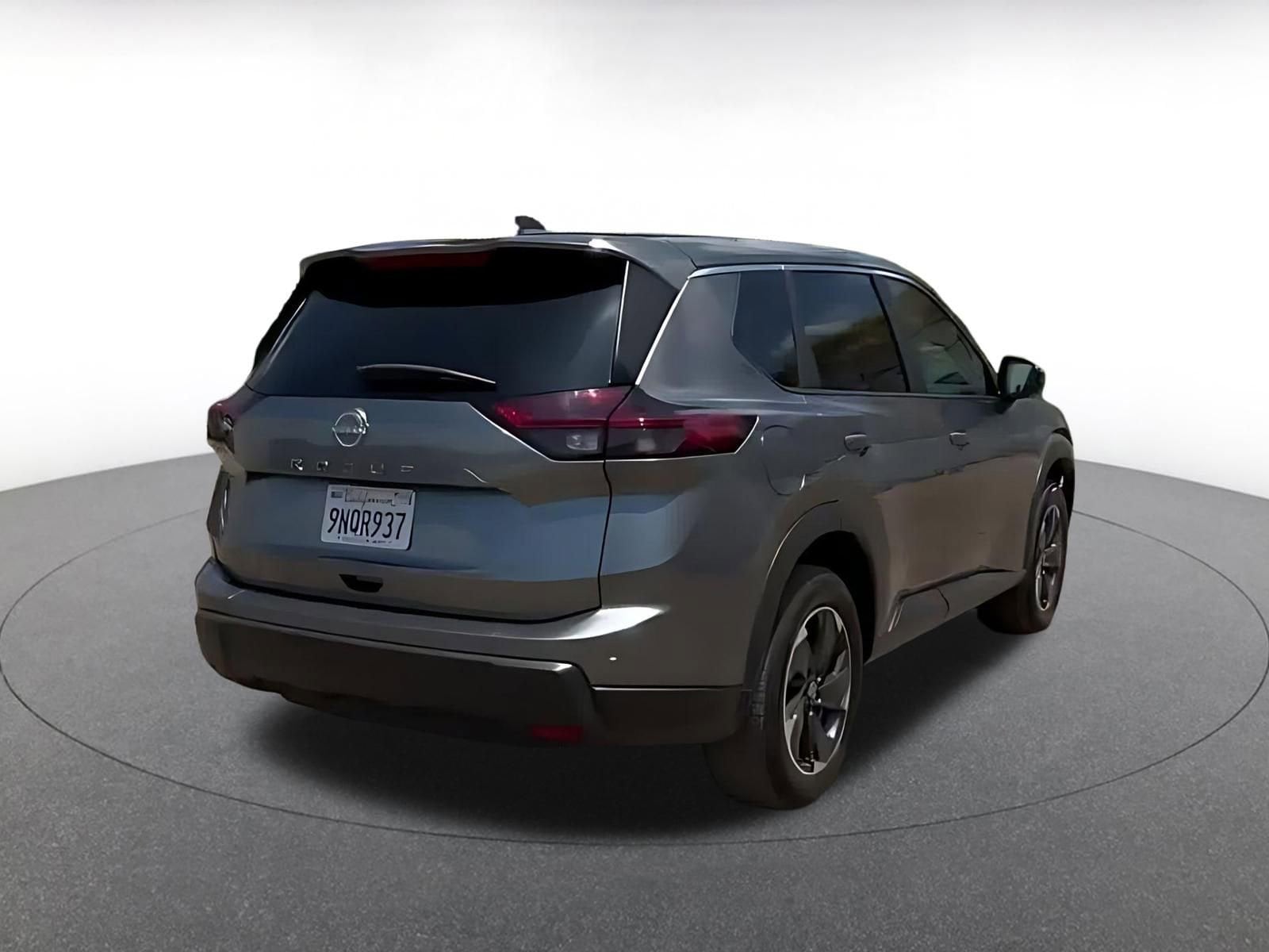 Thumbnail: 2025 Nissan Rogue - 14