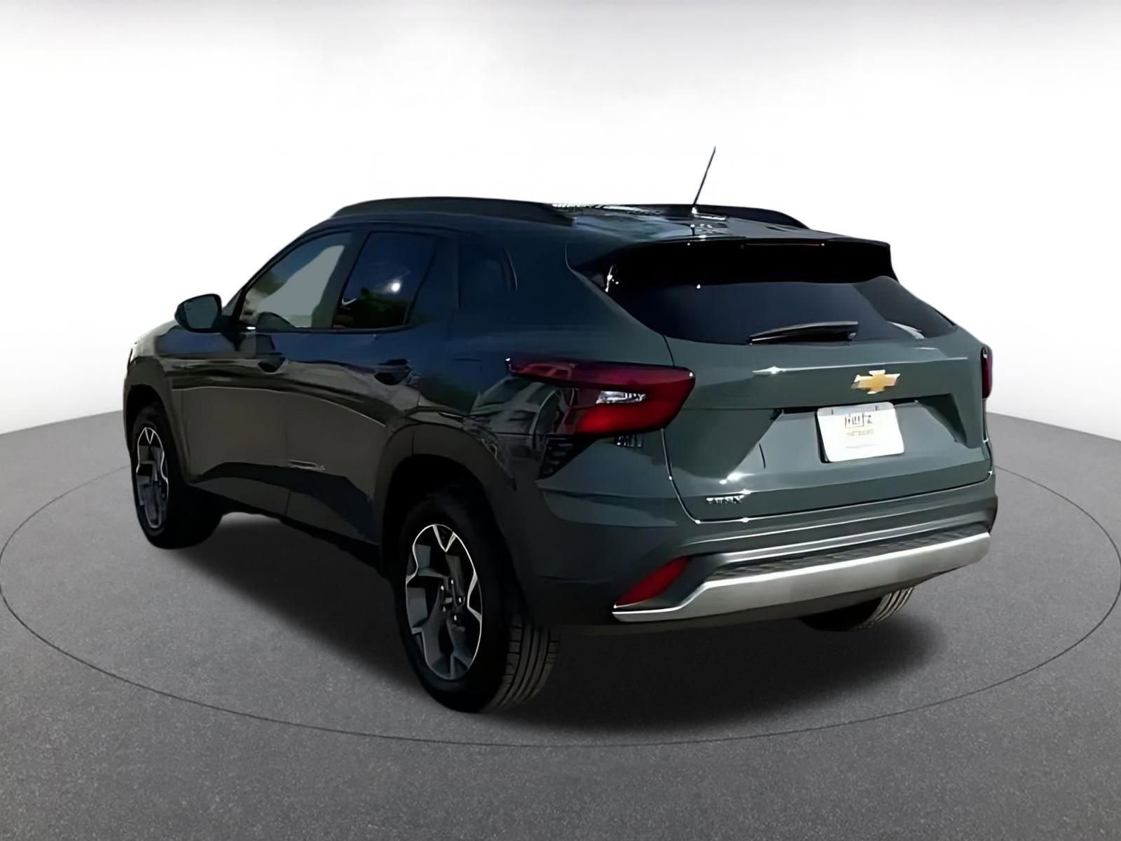 Thumbnail: 2025 Chevrolet Trax - 11