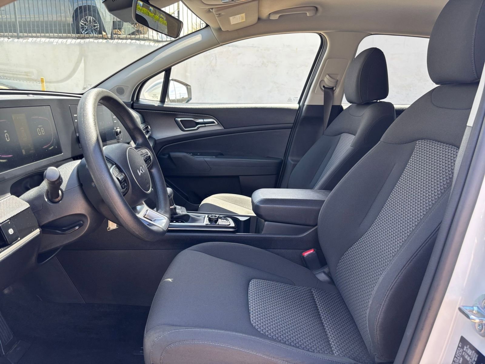 Thumbnail: 2025 Kia Sportage - 25