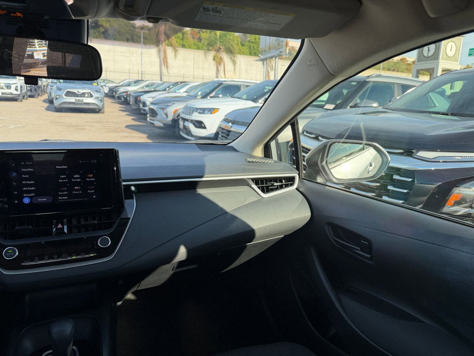 Thumbnail: 2025 Toyota Corolla - 33