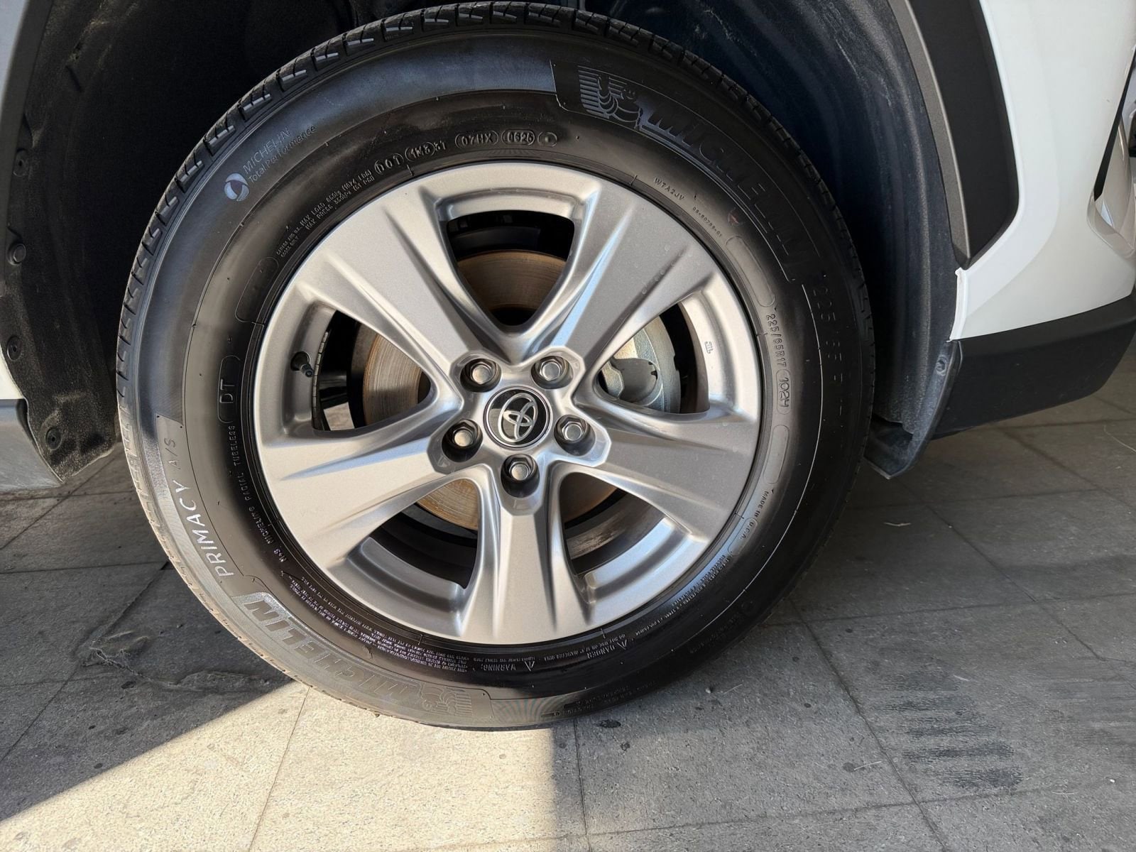 Thumbnail: 2025 Toyota RAV4 - 30