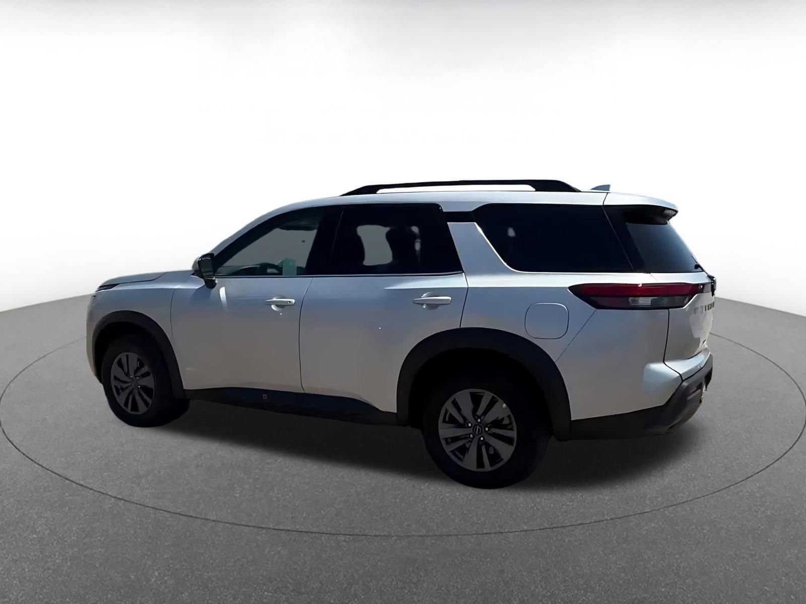 Thumbnail: 2025 Nissan Pathfinder - 10