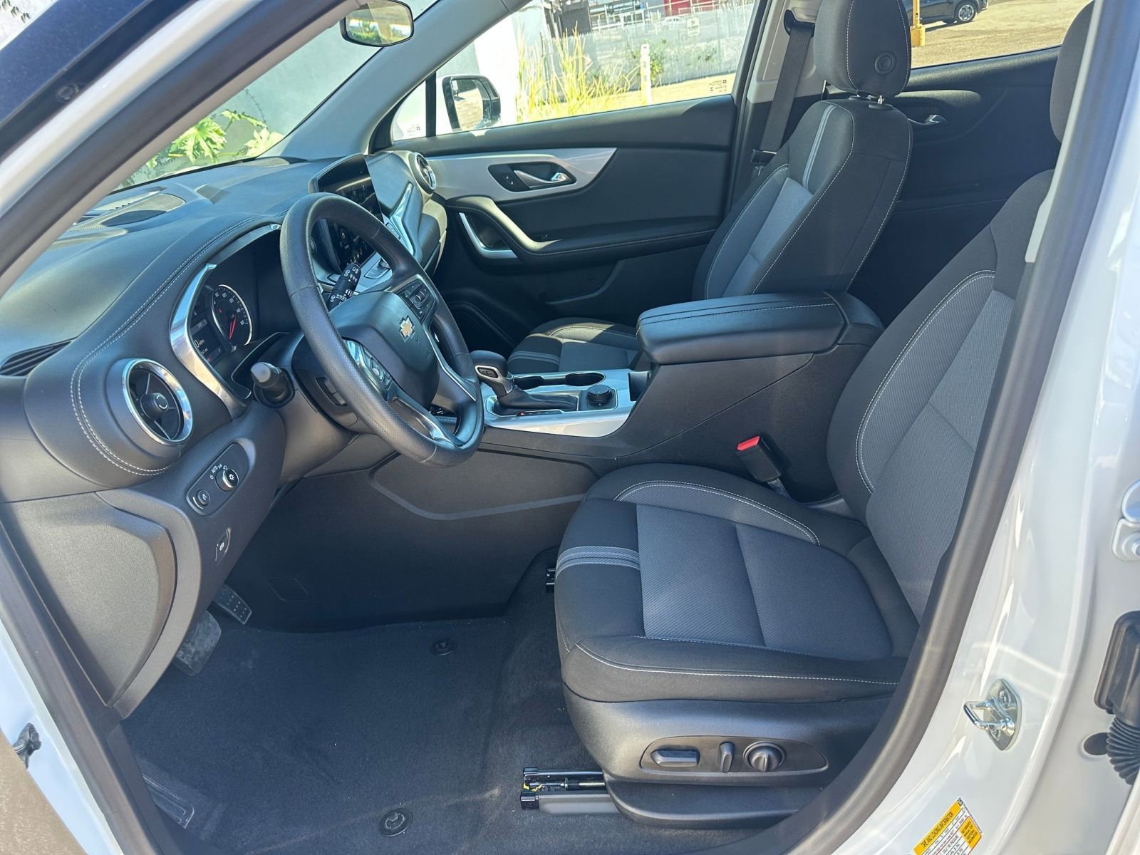 Thumbnail: 2025 Chevrolet Blazer - 27