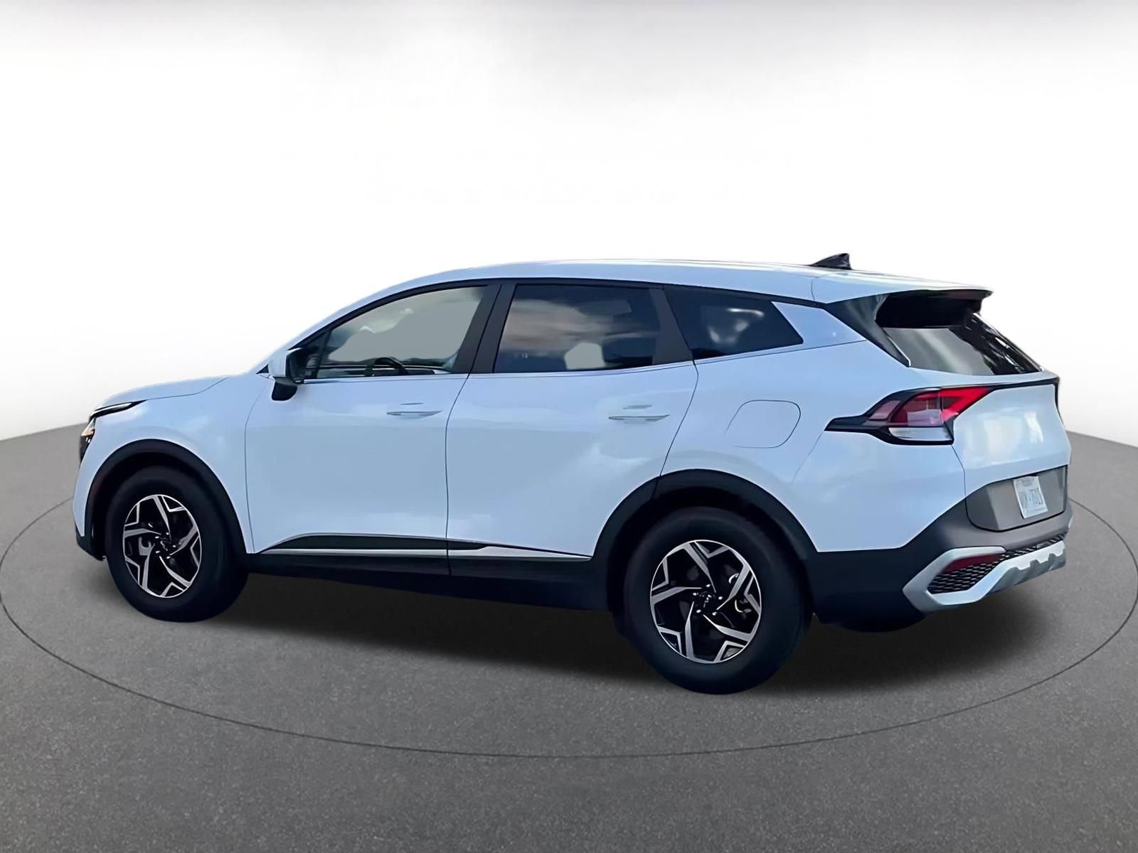 Thumbnail: 2025 Kia Sportage - 10