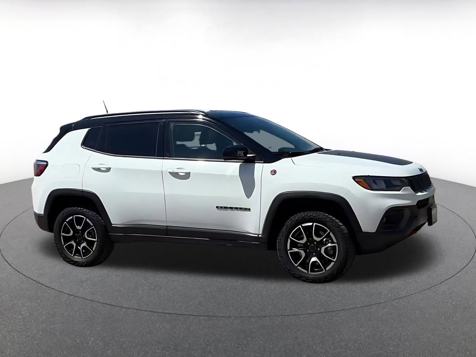 Thumbnail: 2025 Jeep Compass - 16